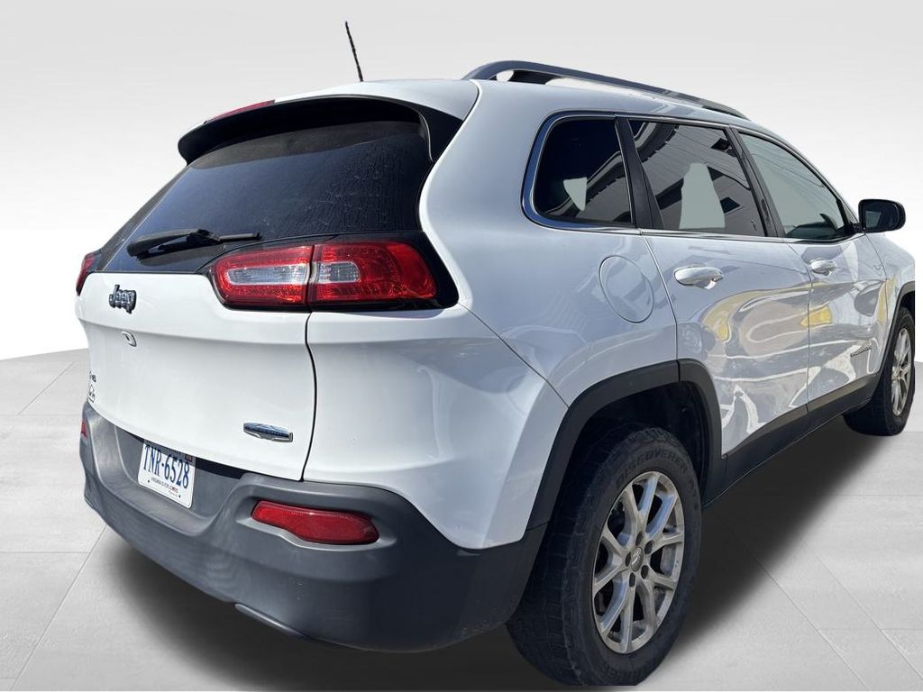 2018 Jeep Cherokee Latitude photo 4