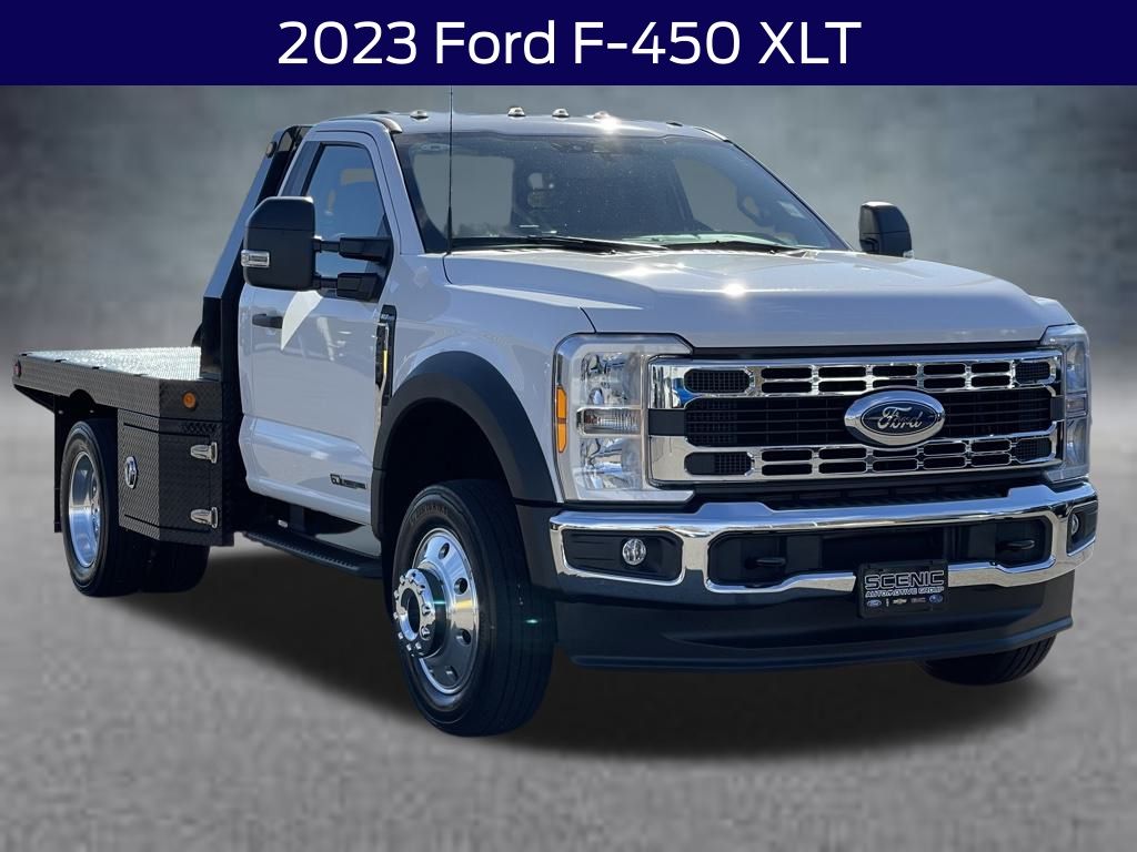 2023 Ford F-450 Super Duty Chassis Cab XLT's photo