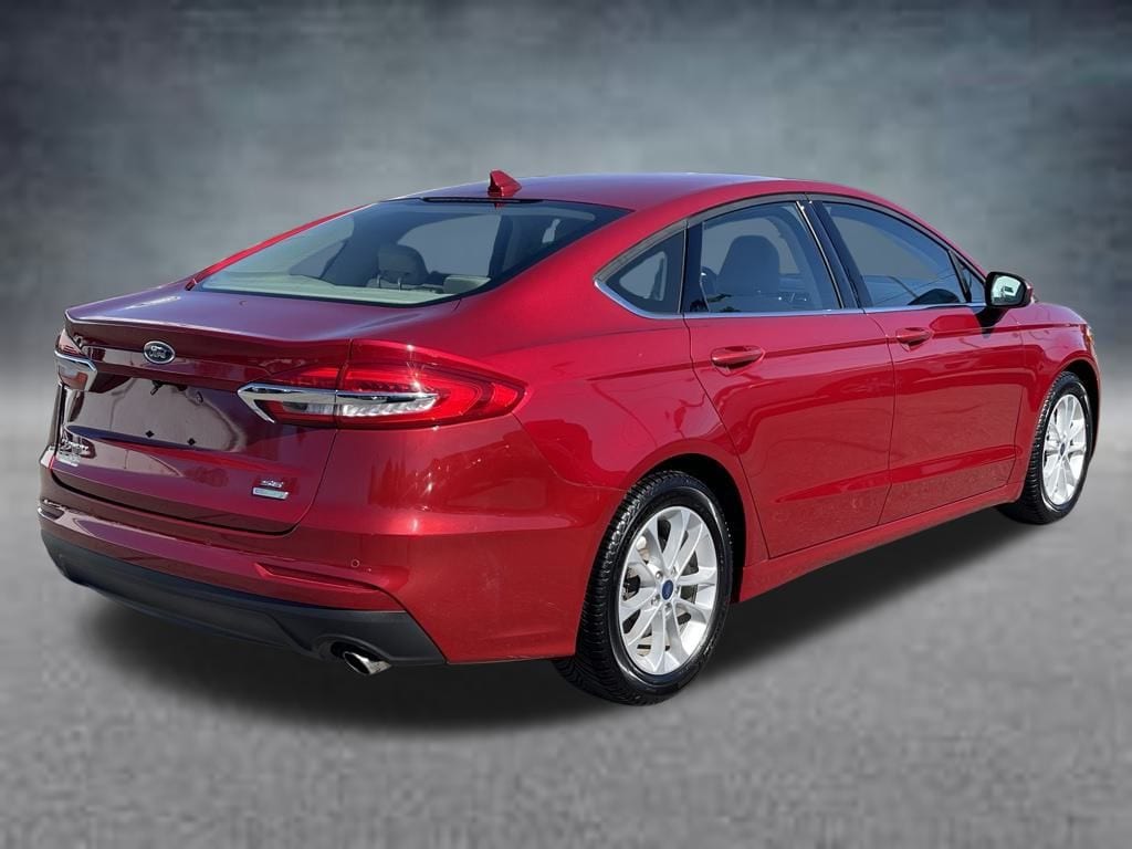 Used 2020 Ford Fusion SE Sedan