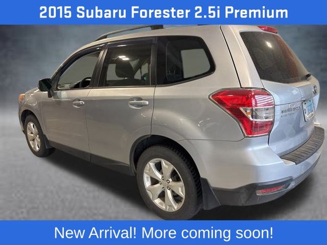 2015 Subaru Forester 2.5i Premium photo 3