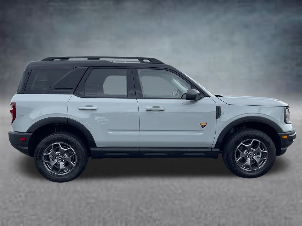 2024 Ford Bronco Sport Badlands photo 3