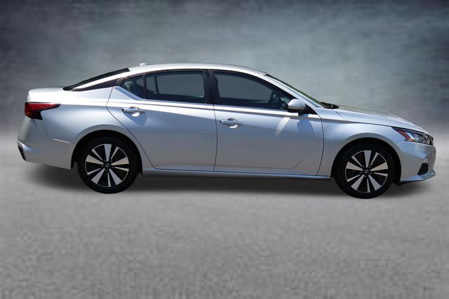 Used 2021 Nissan Altima SV with VIN 1N4BL4DV0MN324741 for sale in Mount Airy, NC