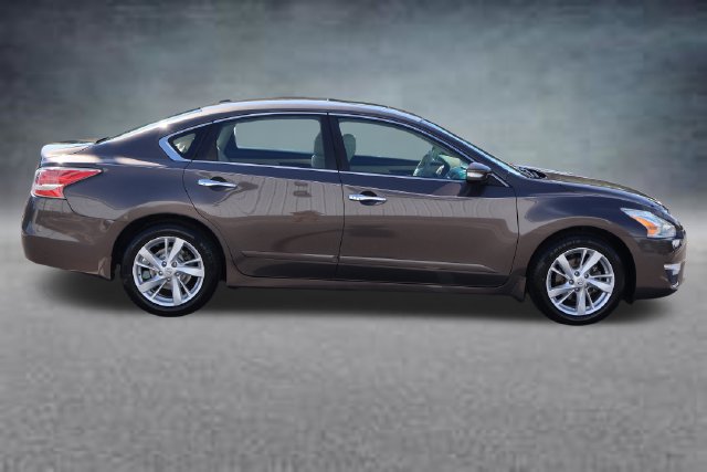 Used 2015 Nissan Altima SV with VIN 1N4AL3APXFC588687 for sale in Mount Airy, NC