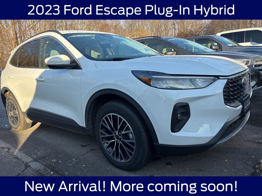 2023 Ford Escape PHEV's photo