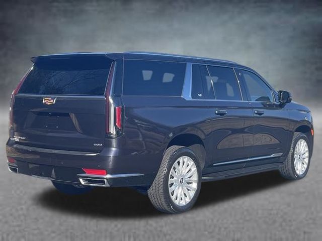 2024 Cadillac Escalade ESV Luxury photo 3
