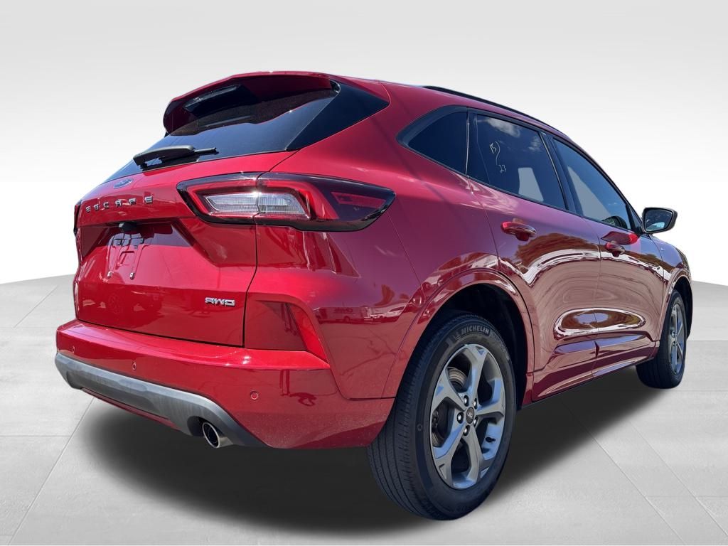2023 Ford Escape ST-Line photo 4