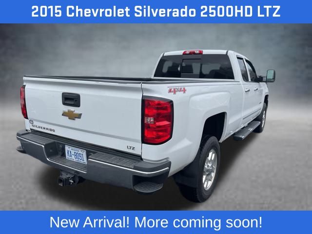 2015 Chevrolet Silverado 2500HD LTZ photo 3
