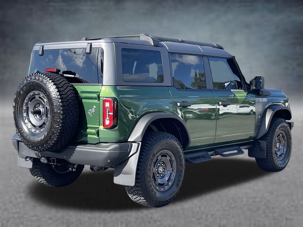2024 Ford Bronco Everglades photo 3