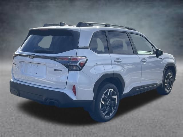 2025 Subaru Forester Premium photo 2