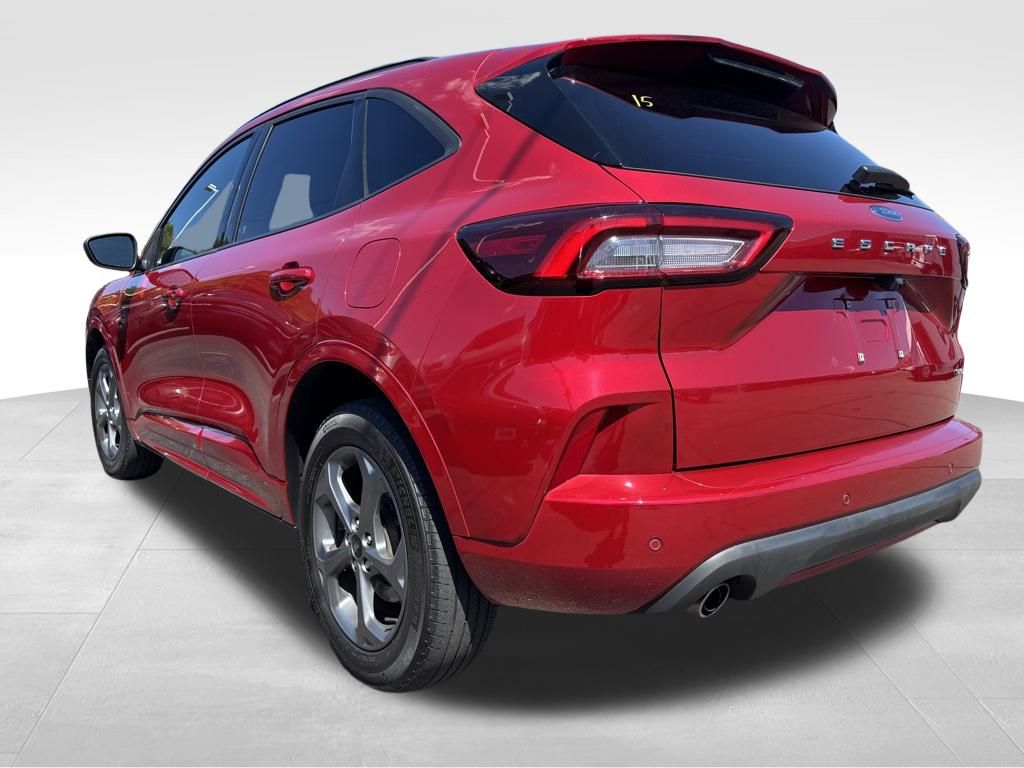 2023 Ford Escape ST-Line photo 3