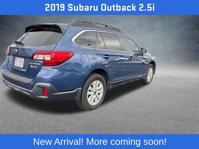 2019 Subaru Outback 2.5i photo 2
