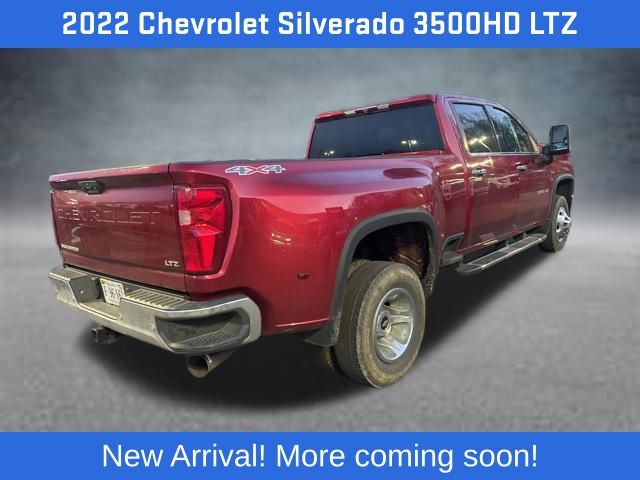 2022 Chevrolet Silverado 3500HD LTZ photo 3