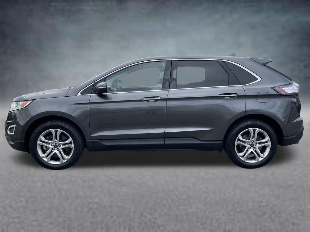 2018 Ford Edge Titanium photo 2