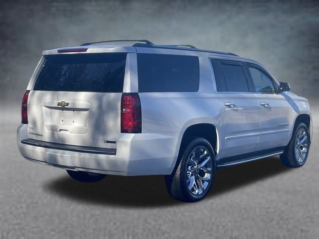 2018 Chevrolet Suburban Premier photo 2