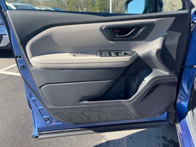 2026 Subaru Forester Base - Photo 13