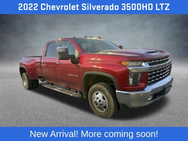 2022 Chevrolet Silverado 3500HD LTZ photo 2