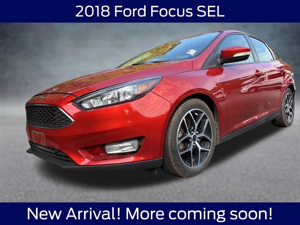 2018 Ford Focus SEL photo 2