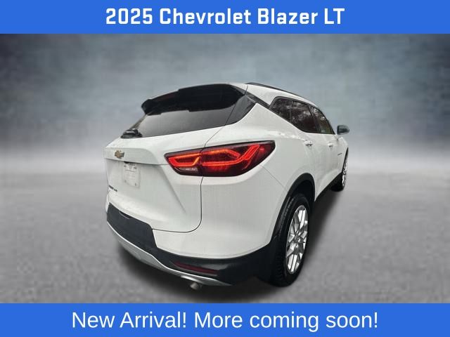 2025 Chevrolet Blazer 3LT photo 3