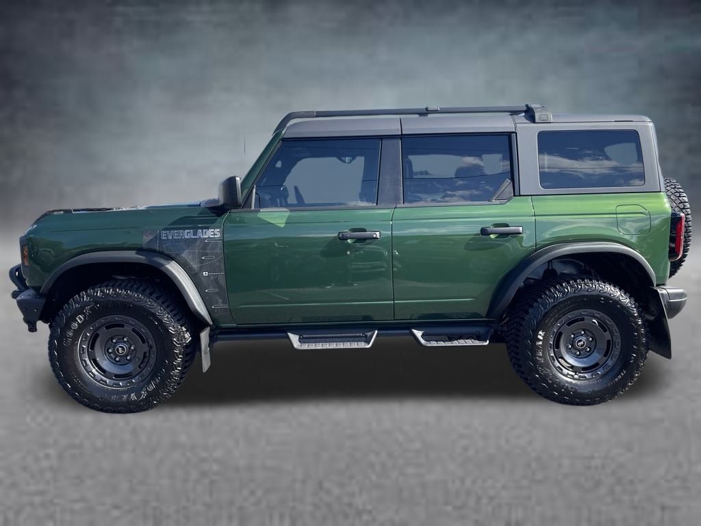 2024 Ford Bronco Everglades photo 2
