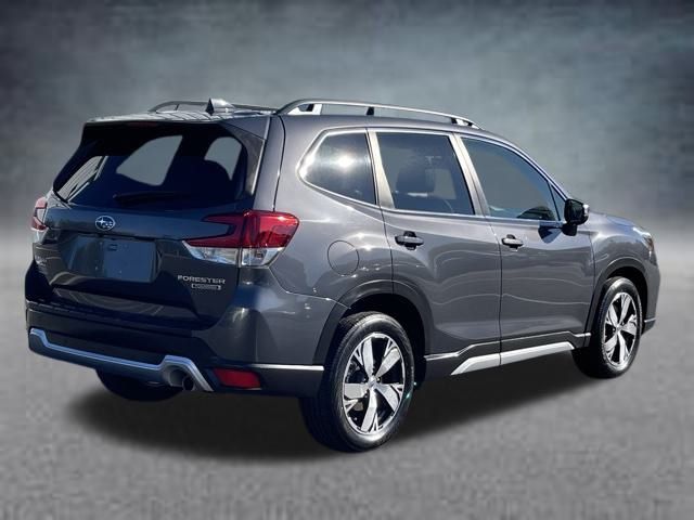 2021 Subaru Forester Touring photo 2