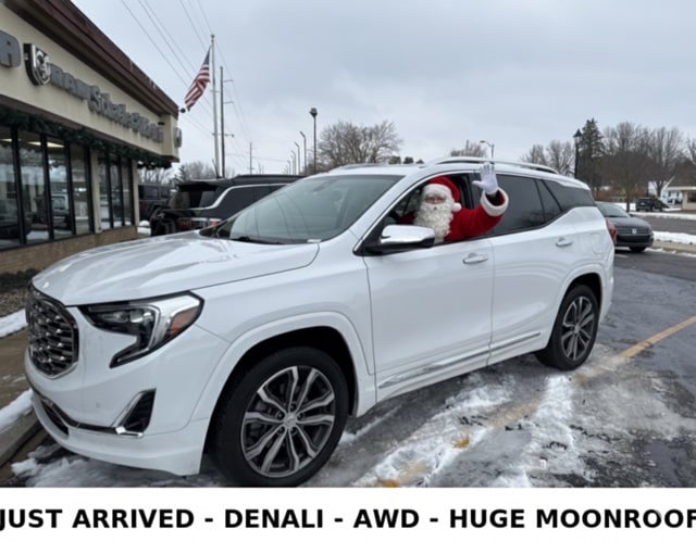 2020 GMC Terrain Denali's photo