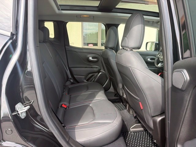 2023 Jeep Renegade Trailhawk - Photo 22