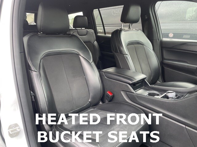 2024 Jeep Grand Cherokee Altitude photo 2