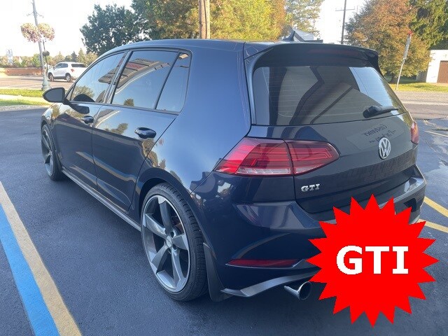 2018 Volkswagen Golf GTI SE Autobahn photo 3