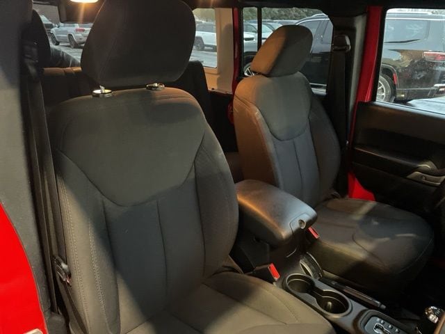 Used 2015 Jeep Wrangler Unlimited Sport with VIN 1C4BJWDG6FL571662 for sale in Frankenmuth, MI