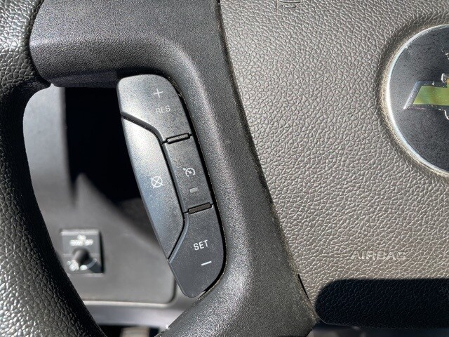 2023 Chevrolet Express 2500 Work Cargo Van photo 4