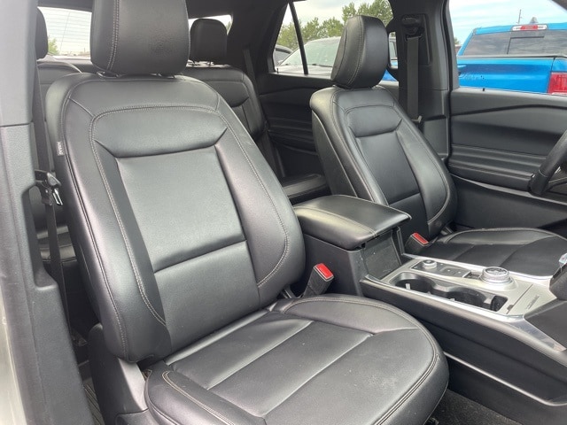 Used 2020 Ford Explorer XLT with VIN 1FMSK8DH2LGB50216 for sale in Frankenmuth, MI
