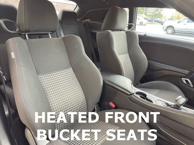 2021 Dodge Challenger GT photo 2