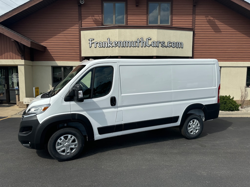 New 2024 Ram ProMaster PROMASTER 1500 SLT CARGO VAN LOW ROOF 136' WB Cargo Van