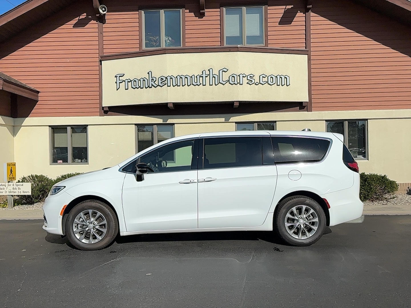 2026 Chrysler Pacifica