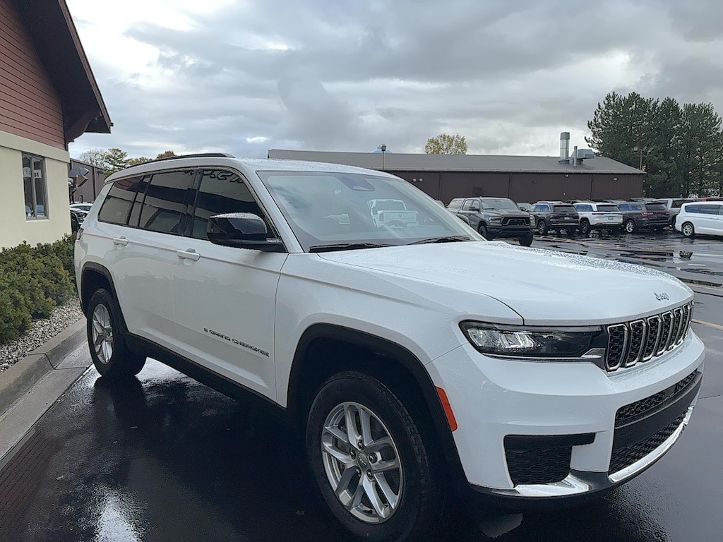 New 2025 Jeep Grand Cherokee L LAREDO X 4X4 Sport Utility