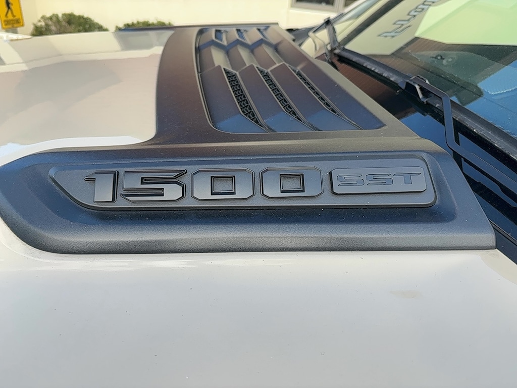 New 2025 Ram 1500 REBEL CREW CAB 4X4 5'7 BOX Pickup