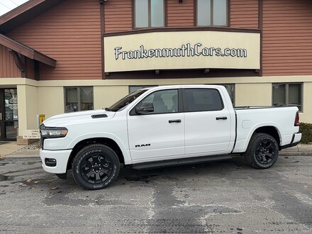 2026 Ram 1500 BIG HORN CREW CAB 4X4 5'7 BOX Pickup