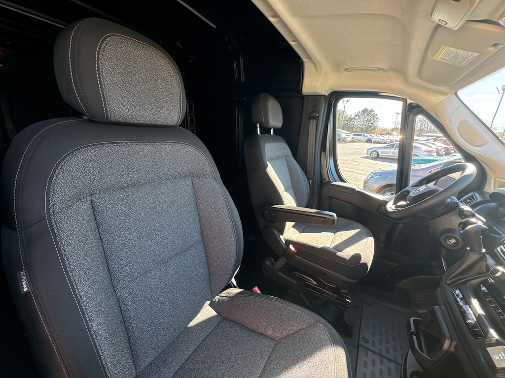New 2025 Ram ProMaster PROMASTER 3500 TRADESMAN CARGO VAN HIGH ROOF 159' Cargo Van