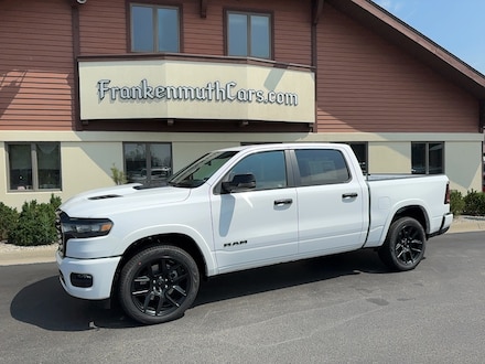 2026 Ram 1500 LARAMIE CREW CAB 4X4 5'7 BOX Pickup