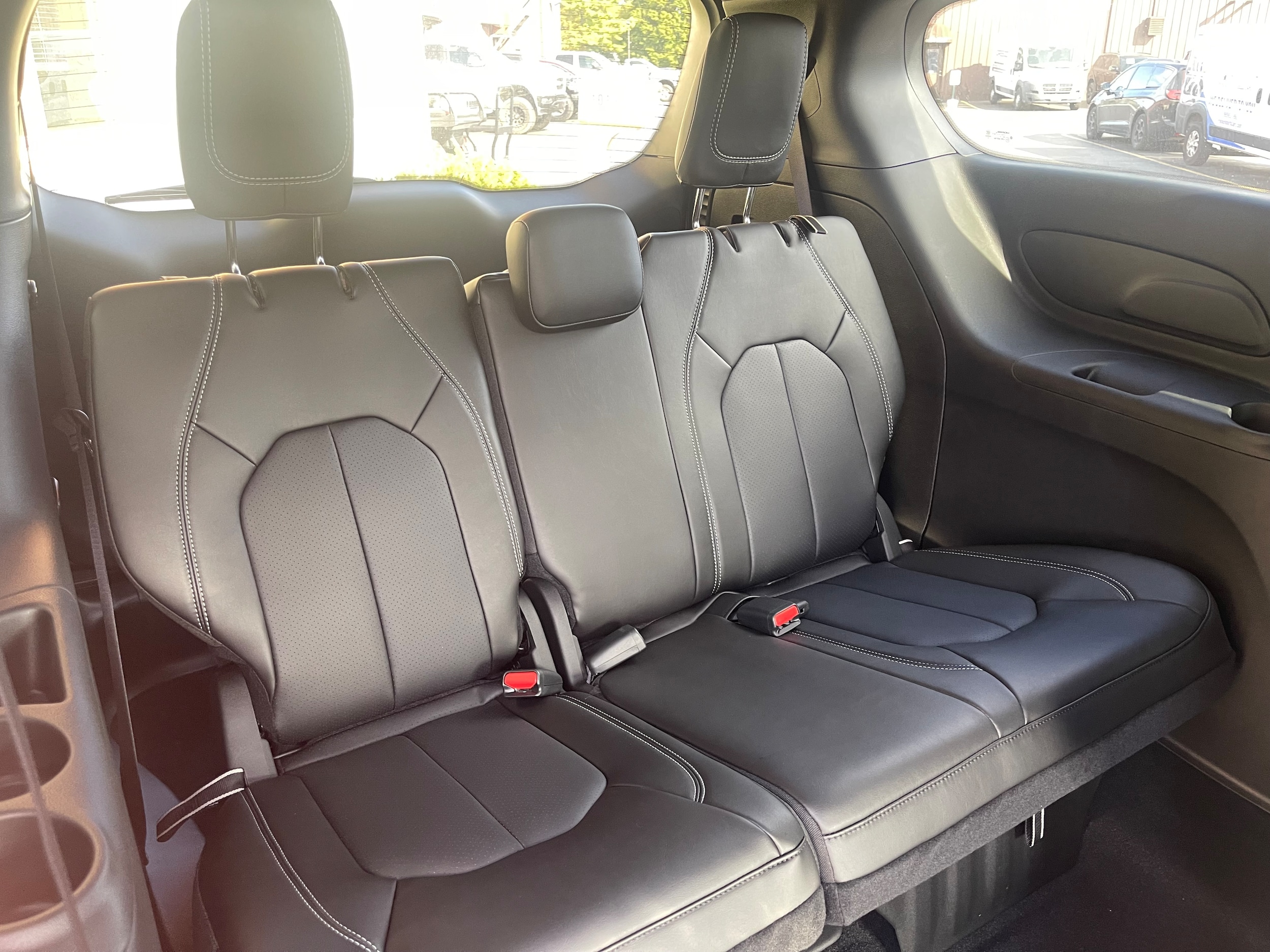 2026 Chrysler Pacifica Select - Photo 22