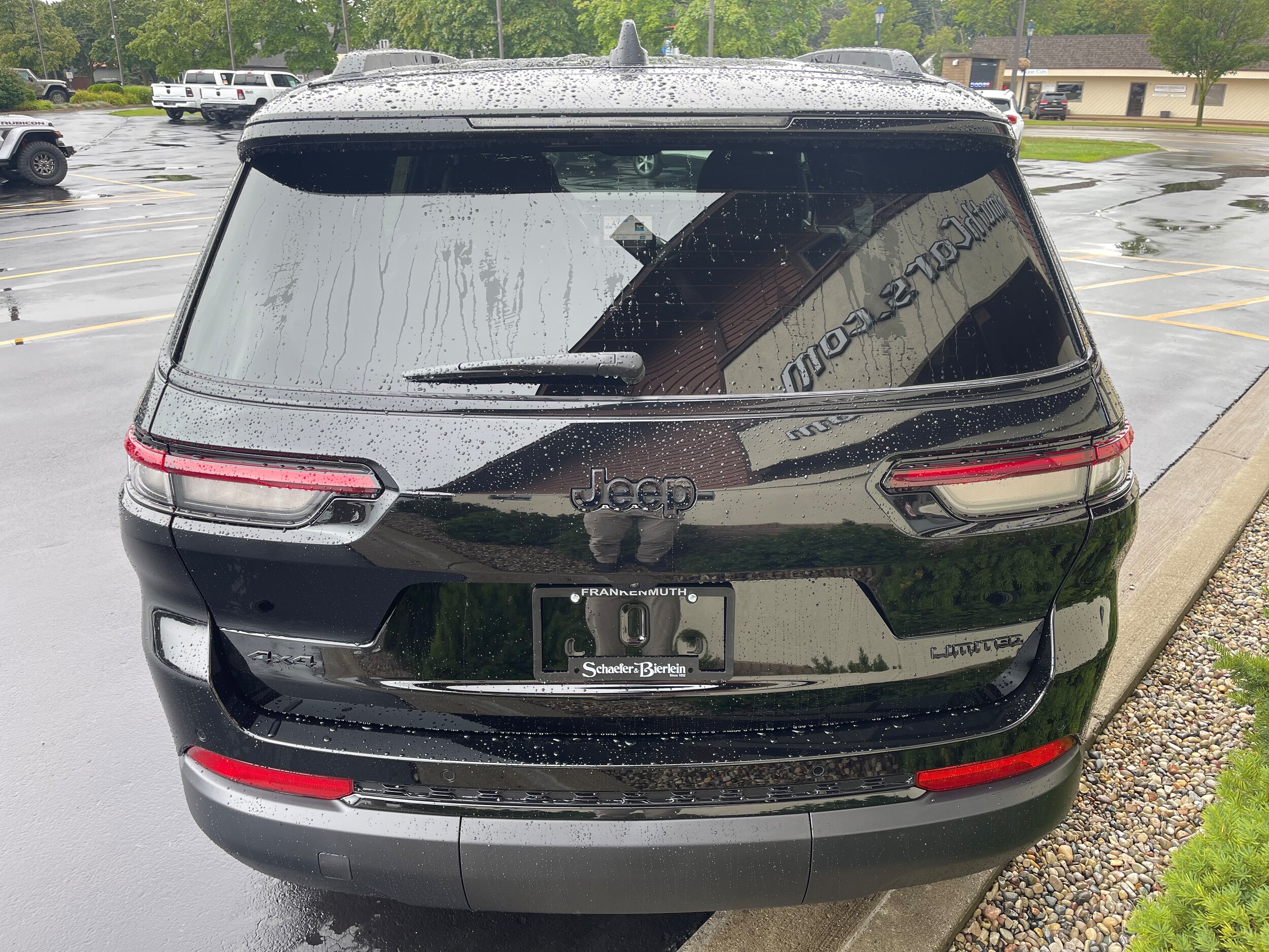 2025 Jeep Grand Cherokee Limited photo 4
