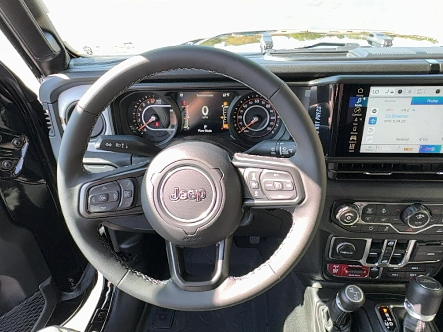 2025 Jeep Gladiator Willys - Photo 19