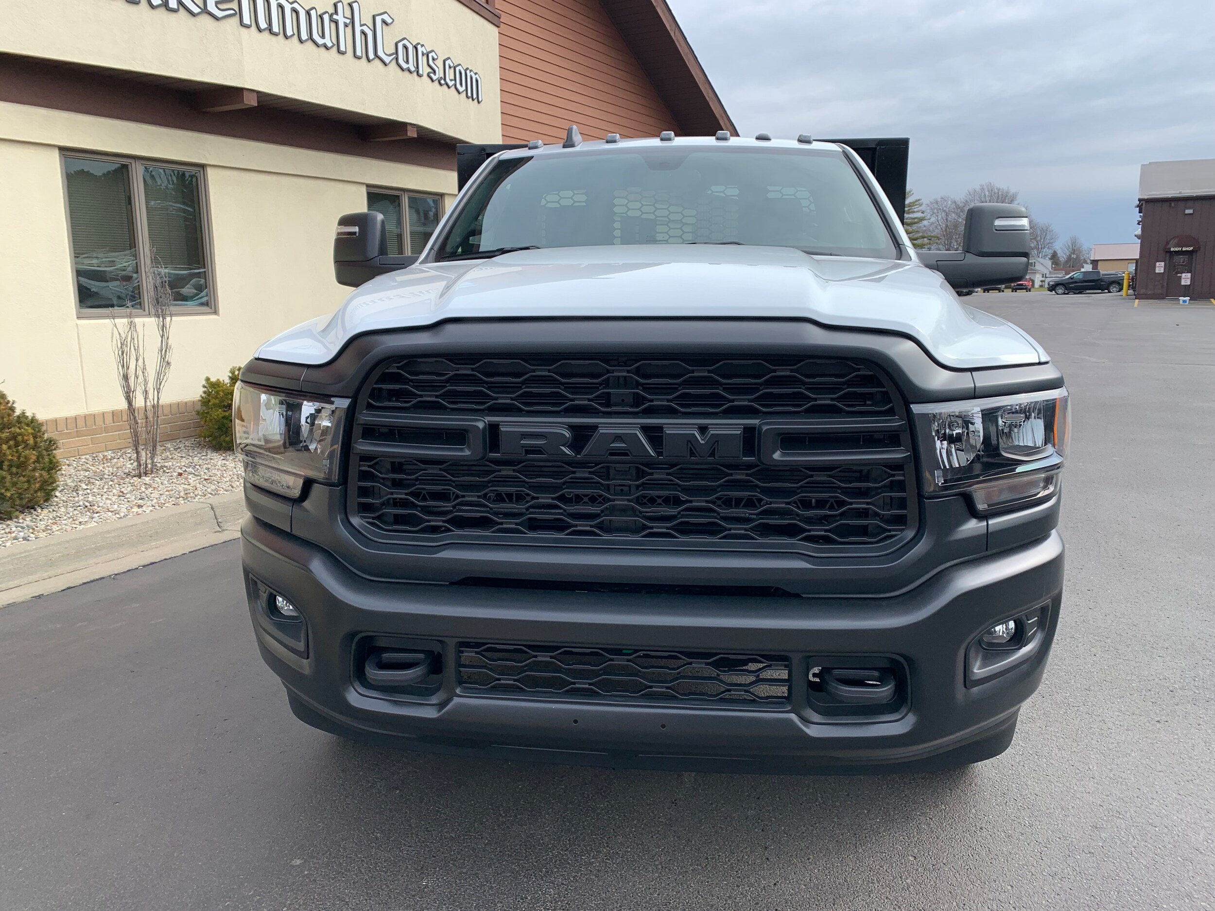 2024 Ram 3500 Tradesman photo 2