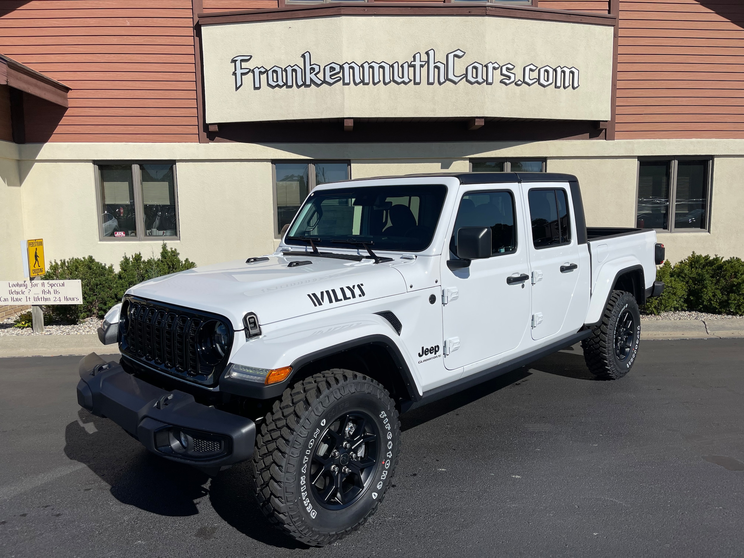 2025 Jeep Gladiator Willys's photo