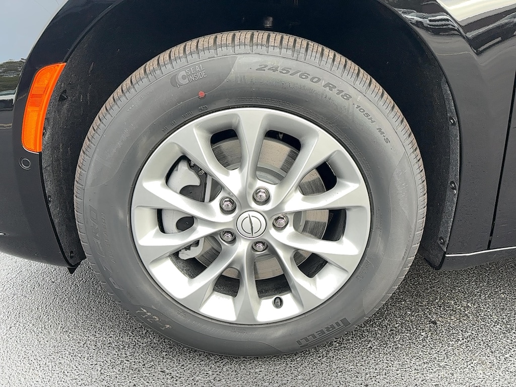 New 2026 Chrysler Pacifica SELECT AWD Passenger Van