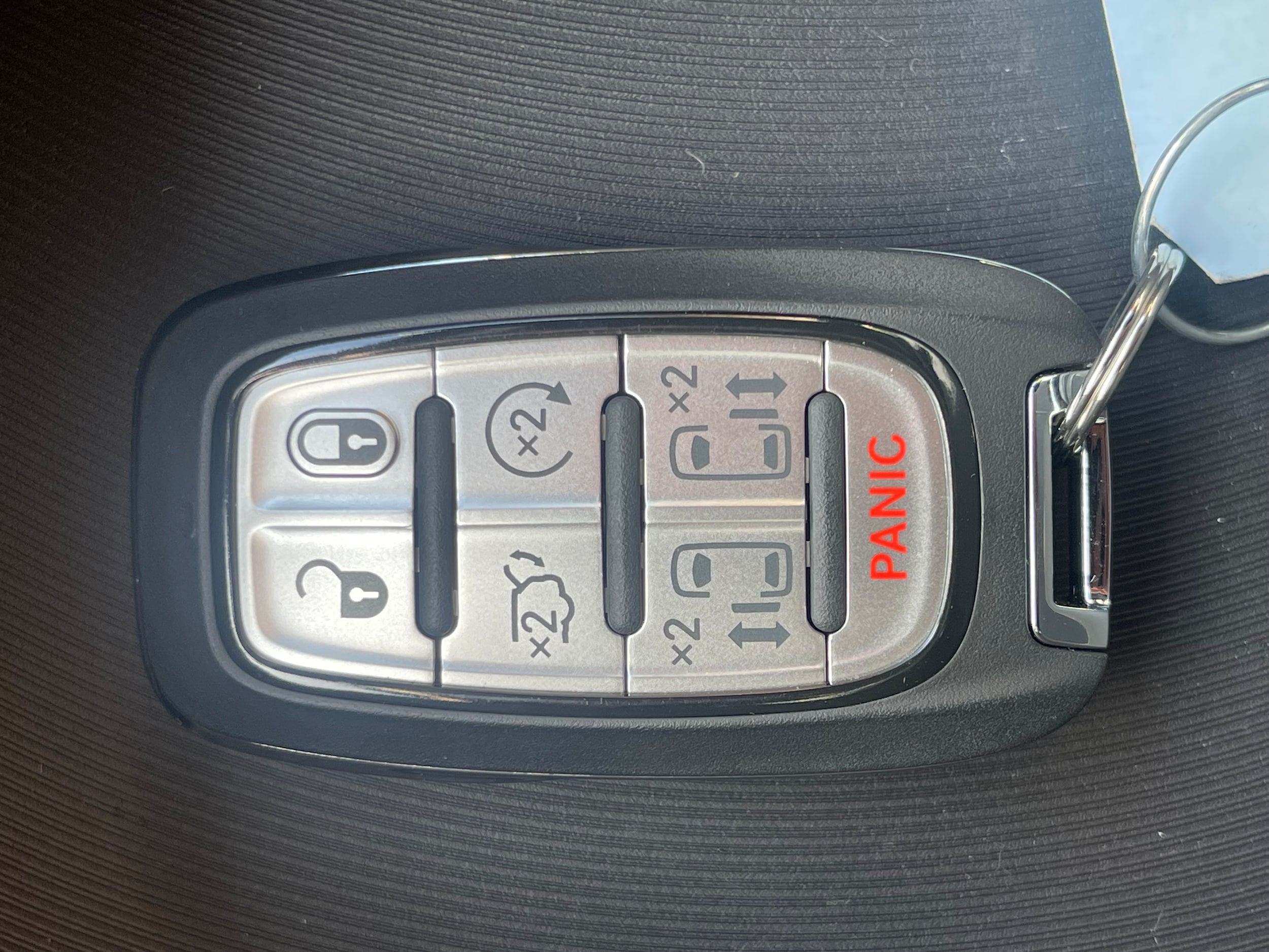 2026 Chrysler Pacifica Select - Photo 26