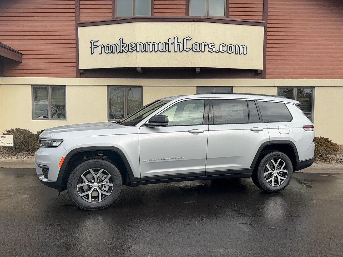 2025 Jeep Grand Cherokee L Limited's photo