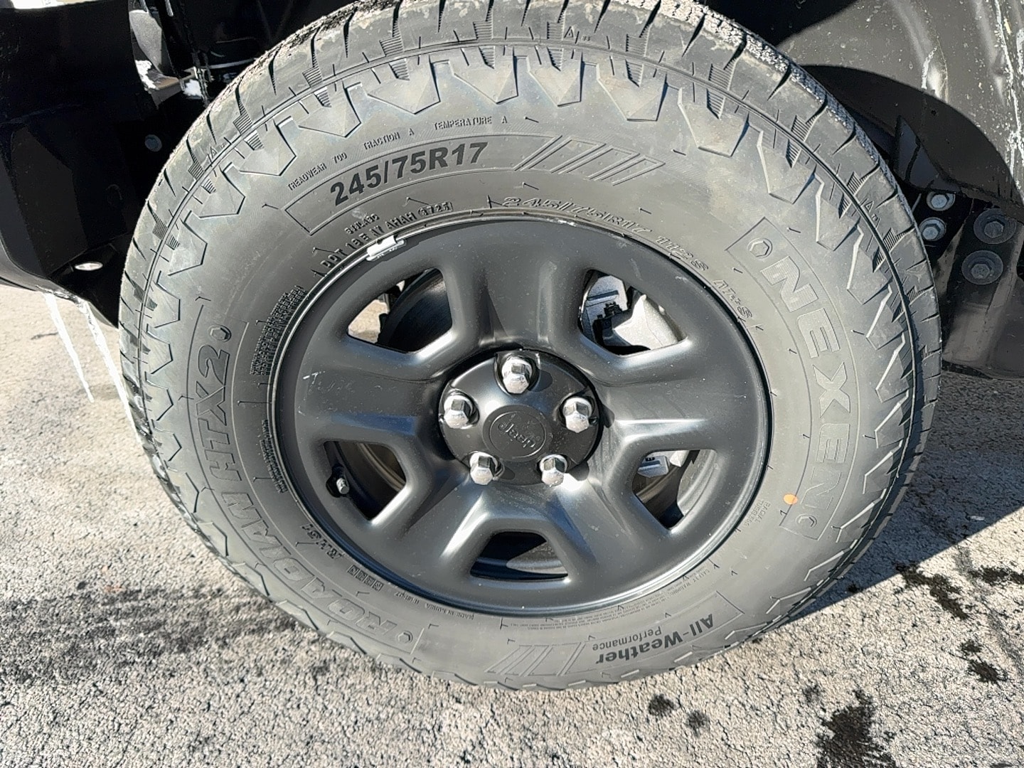 View vehicle photo 3