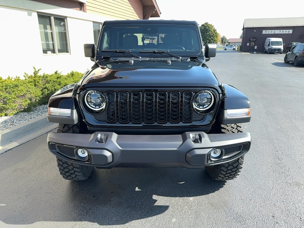New 2025 Jeep Gladiator WILLYS 4X4 Pickup