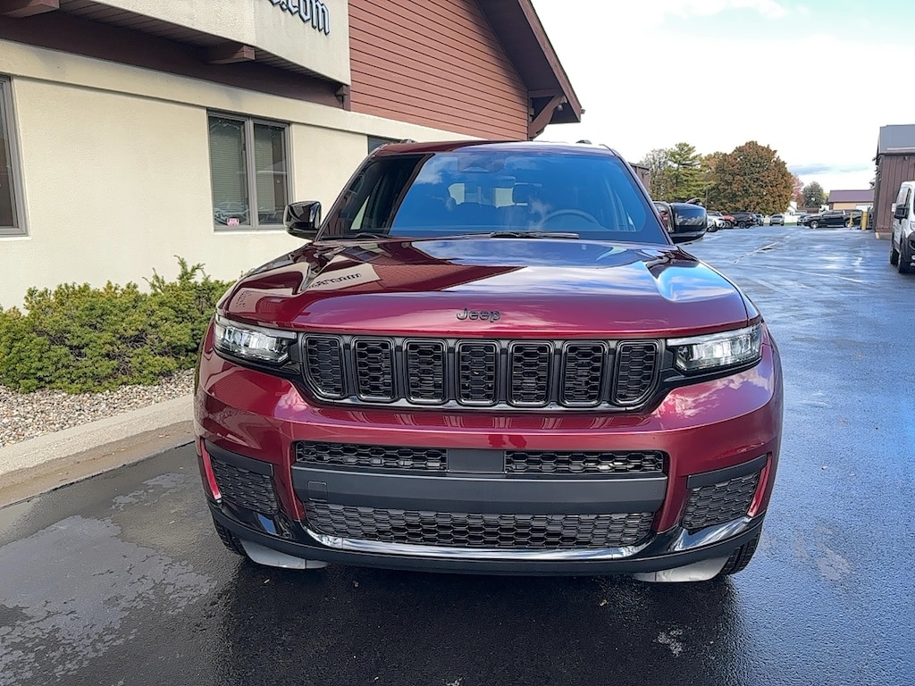 New 2025 Jeep Grand Cherokee L ALTITUDE X 4X4 Sport Utility